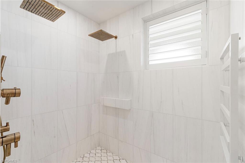 ESPLANADE - Residential