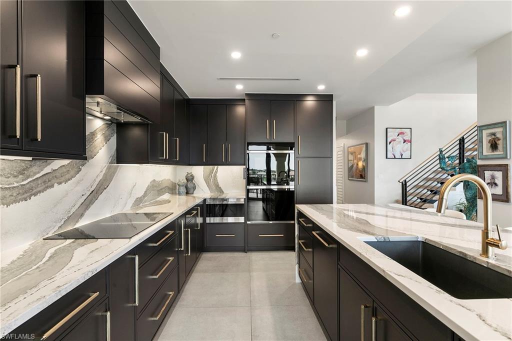 ESPLANADE - Residential