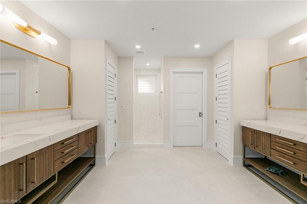 ESPLANADE - Residential