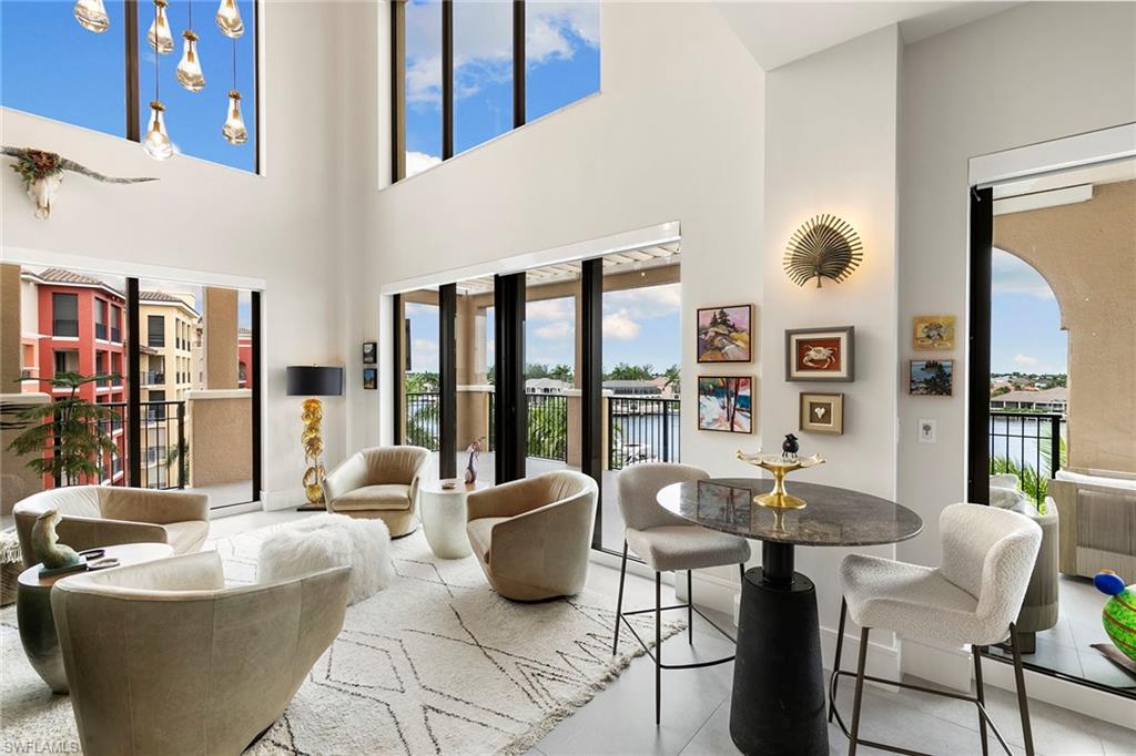 ESPLANADE - Residential