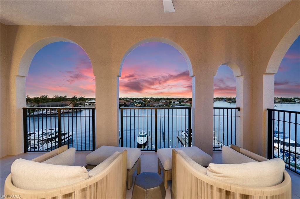 ESPLANADE - Residential