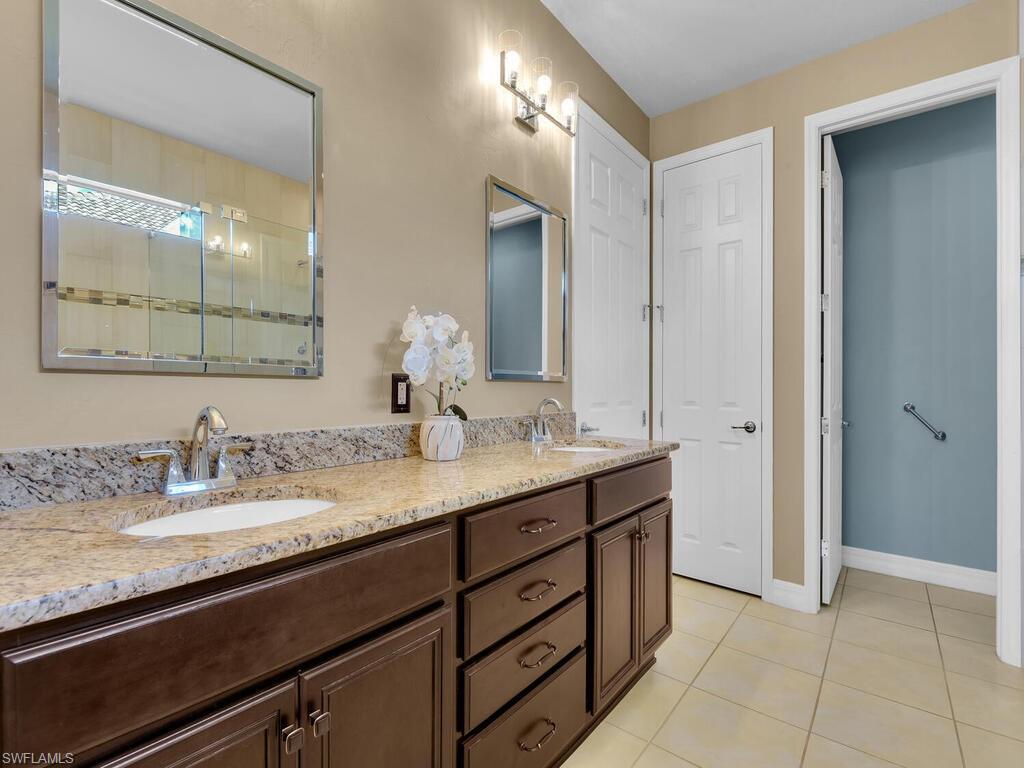 VERONA WALK - Residential