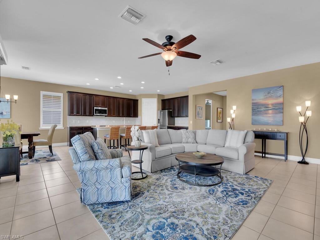 VERONA WALK - Residential