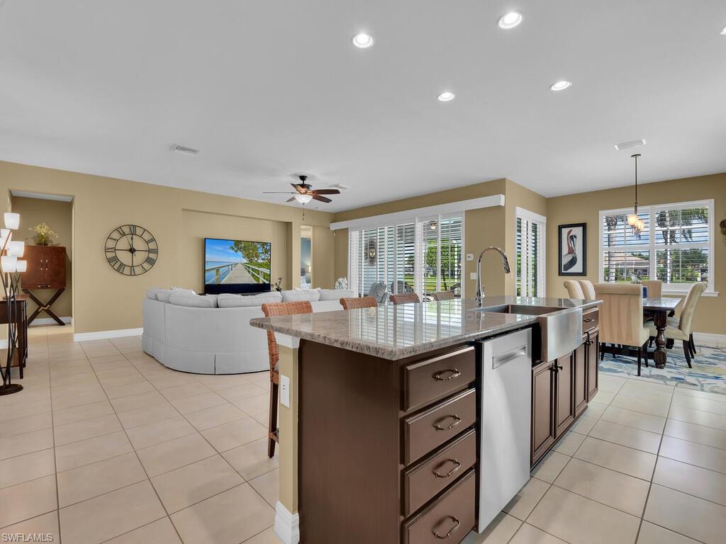 VERONA WALK - Residential