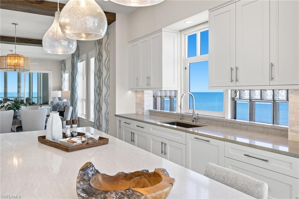 BAREFOOT BEACH CLUB - Residential