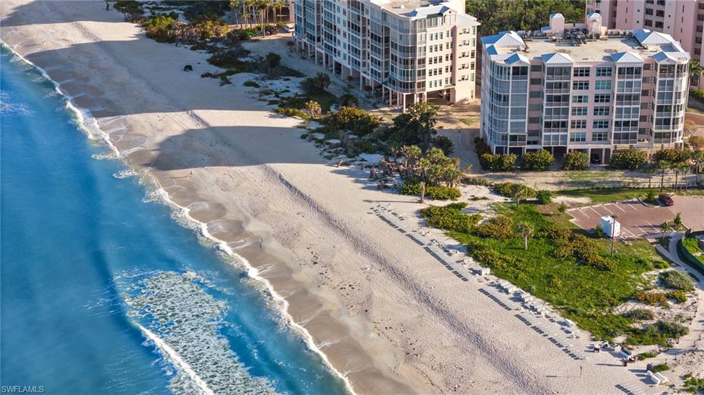 BAREFOOT BEACH CLUB - Residential