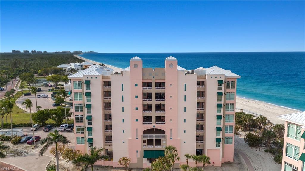 BAREFOOT BEACH CLUB - Residential