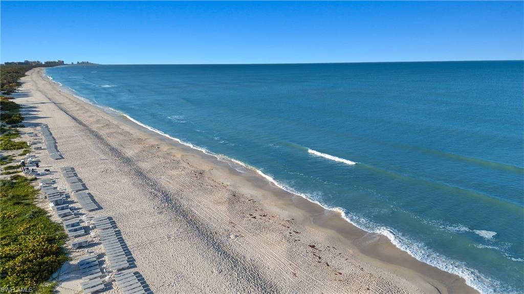 BAREFOOT BEACH CLUB - Residential