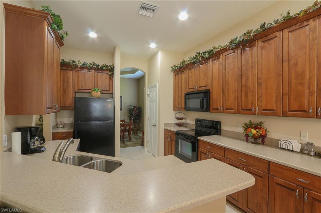 EMERSON SQUARE - Residential