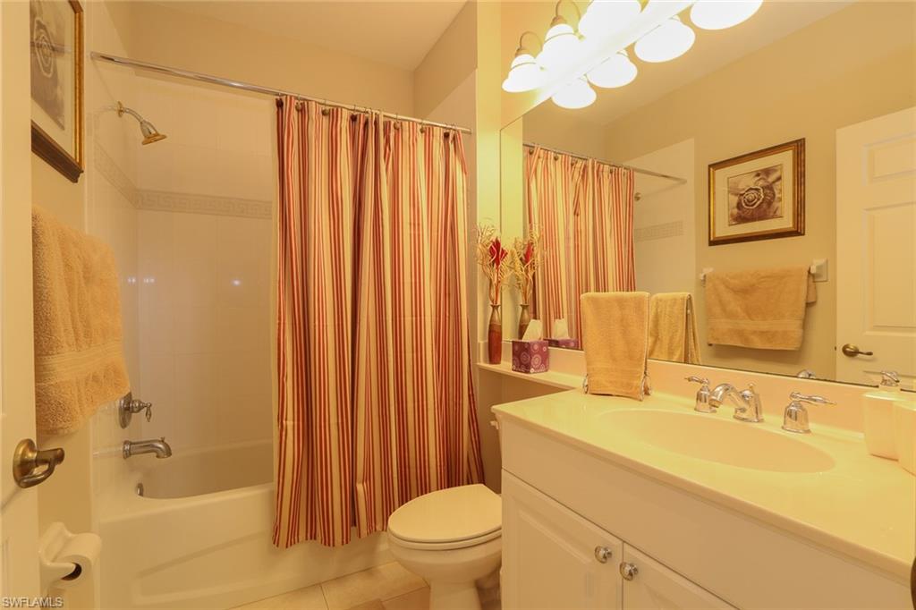 EMERSON SQUARE - Residential