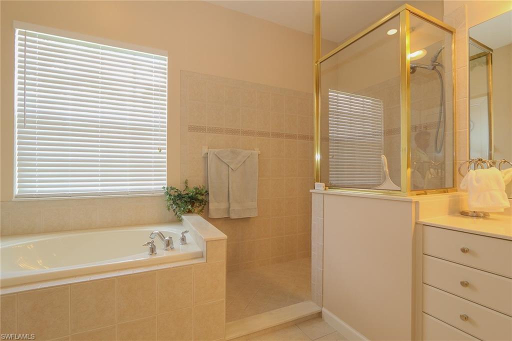 EMERSON SQUARE - Residential