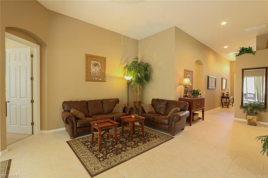 EMERSON SQUARE - Residential