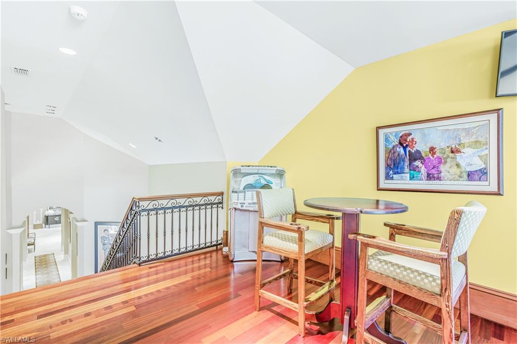 NAPLES CLUB ESTATES - Residential