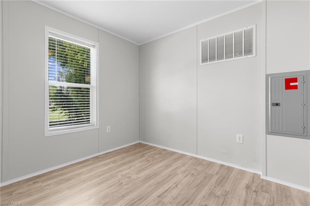 KNIGHTS BOKEELIA ISLE - Residential