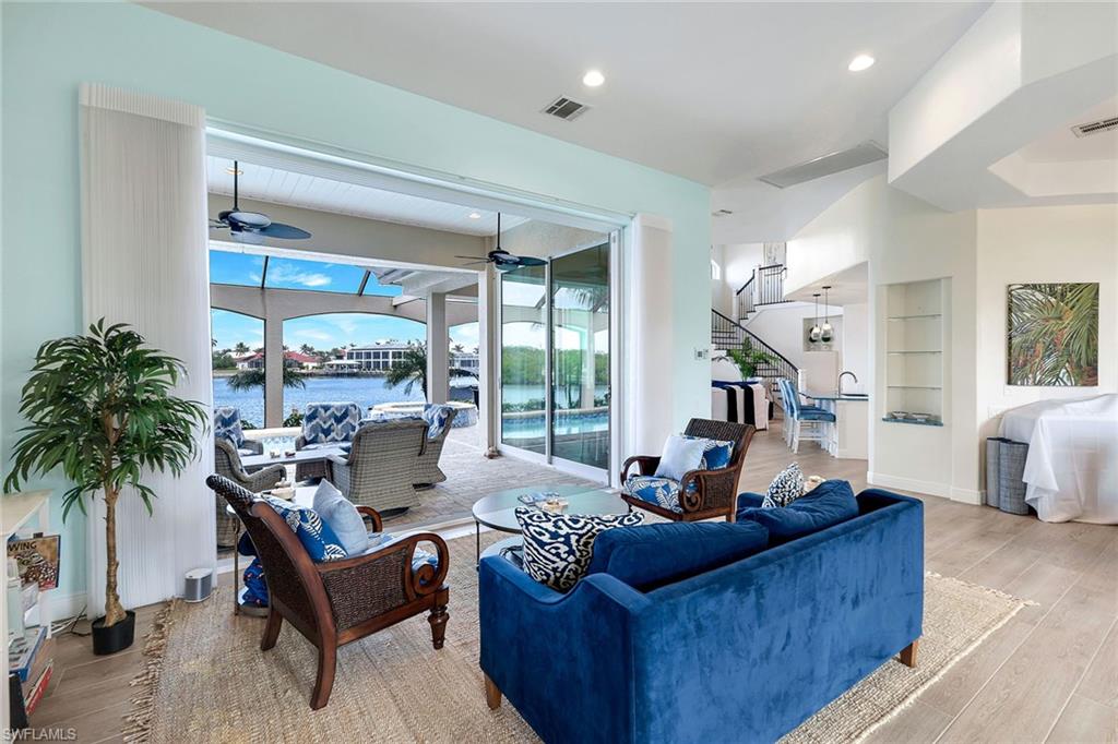 MARCO BEACH - Residential