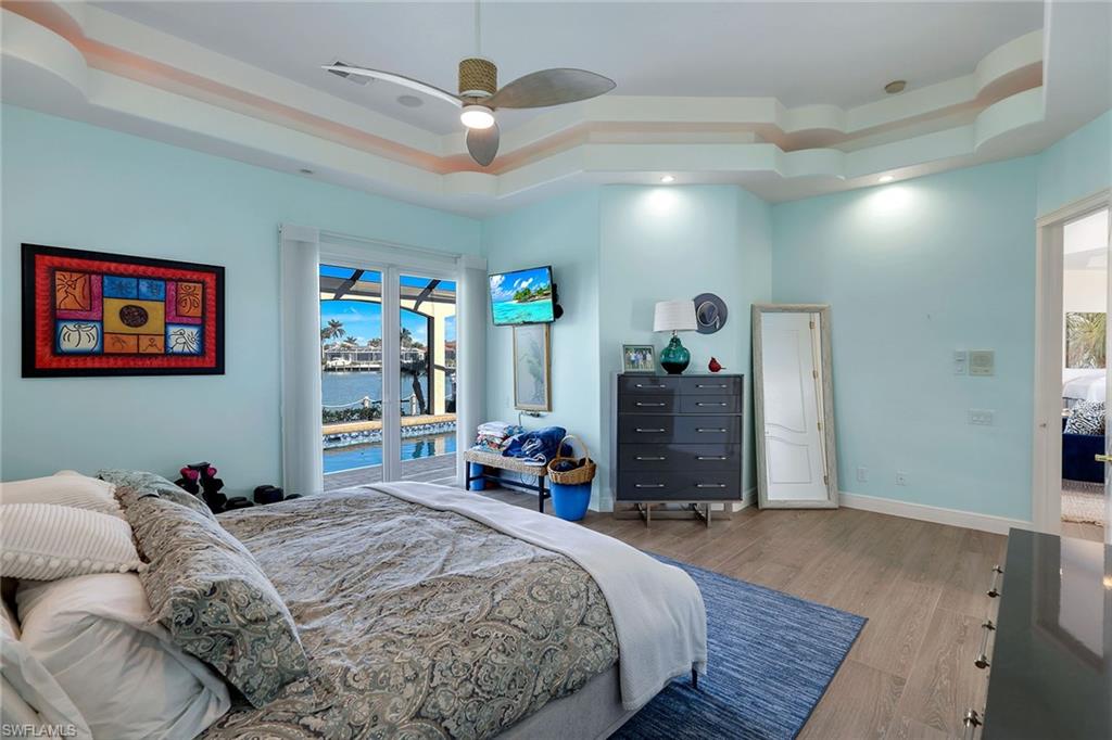 MARCO BEACH - Residential