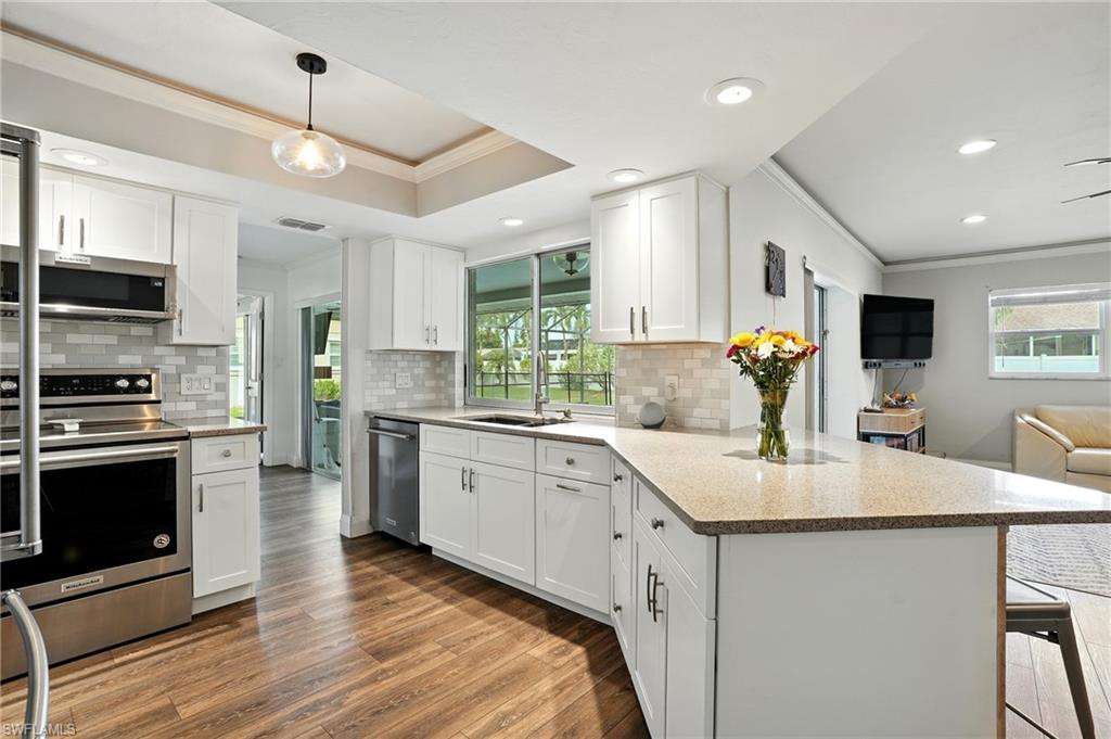 WILLOUGHBY ACRES - Residential