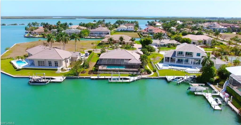 ESTATES - Residential