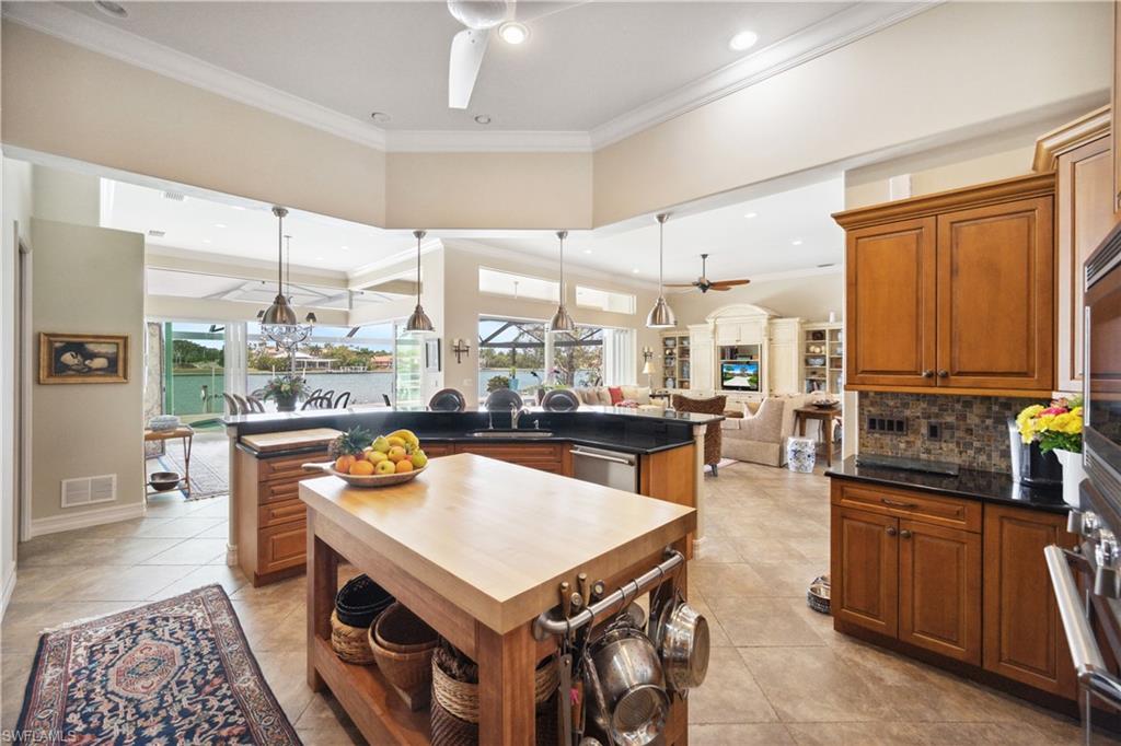 ESTATES - Residential