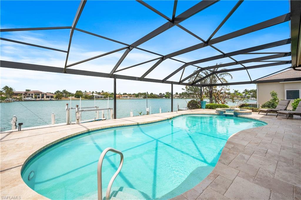 ESTATES - Residential