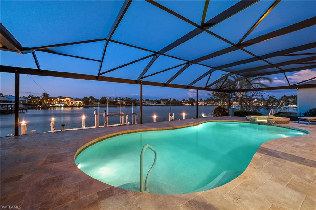 ESTATES - Residential