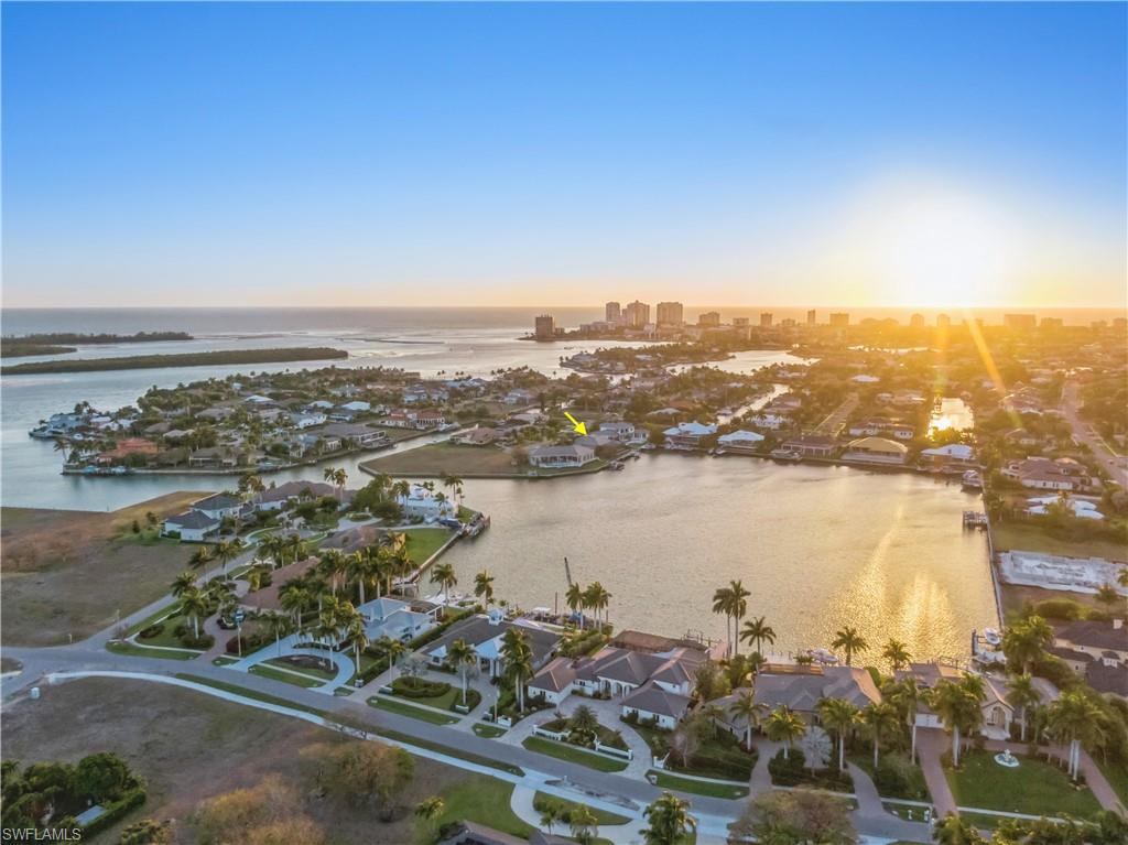 ESTATES - Residential