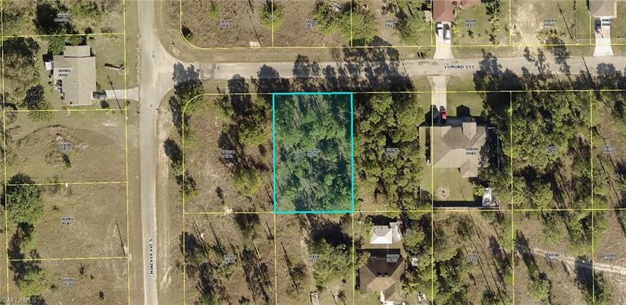 Residential lot in Lehigh Acres, excellent opportunity to build your new home in a growing community.