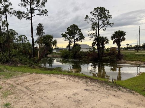 3825 NE 19th AVE CAPE CORAL FL 33909