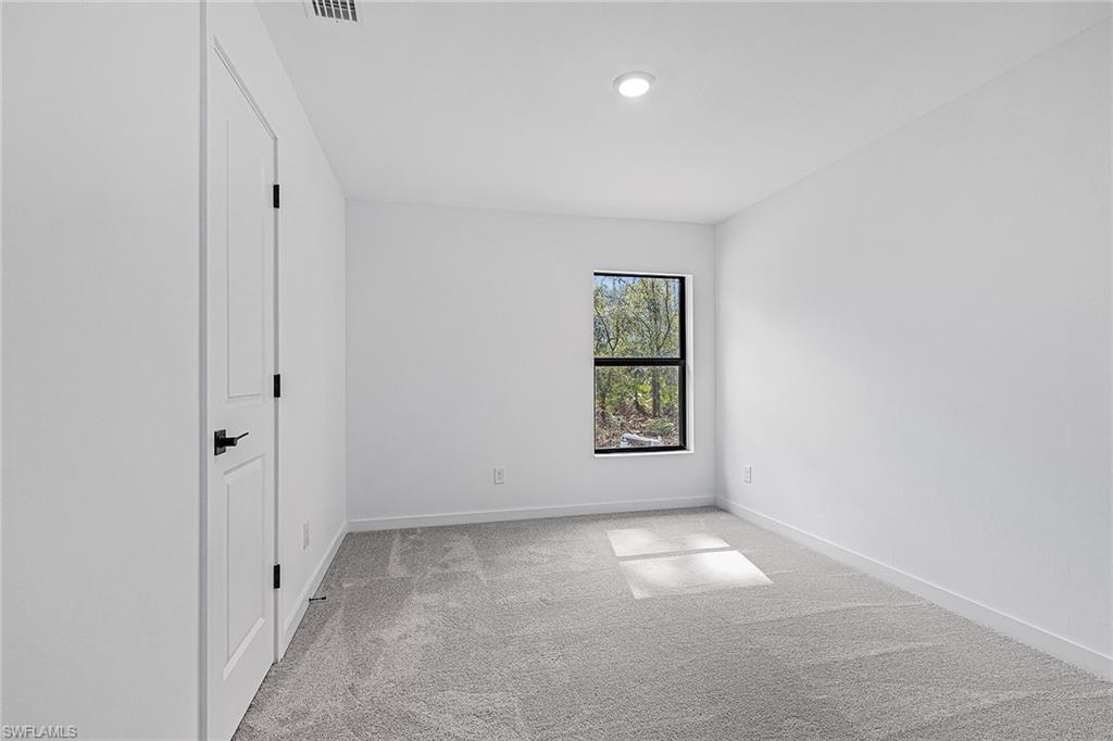 MIRROR LAKES - Residential