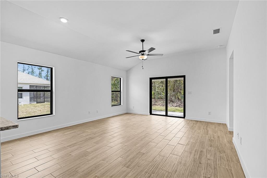 MIRROR LAKES - Residential