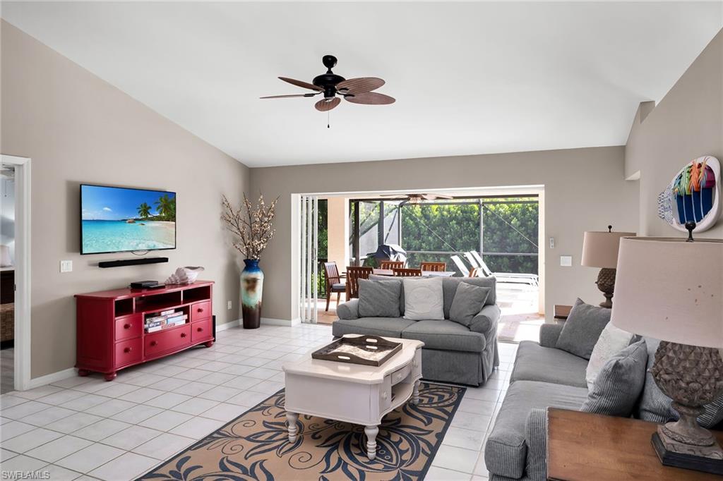 165 Beachcomber ST