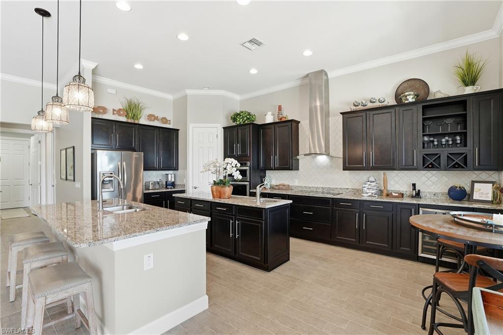 CORKSCREW SHORES - Residential