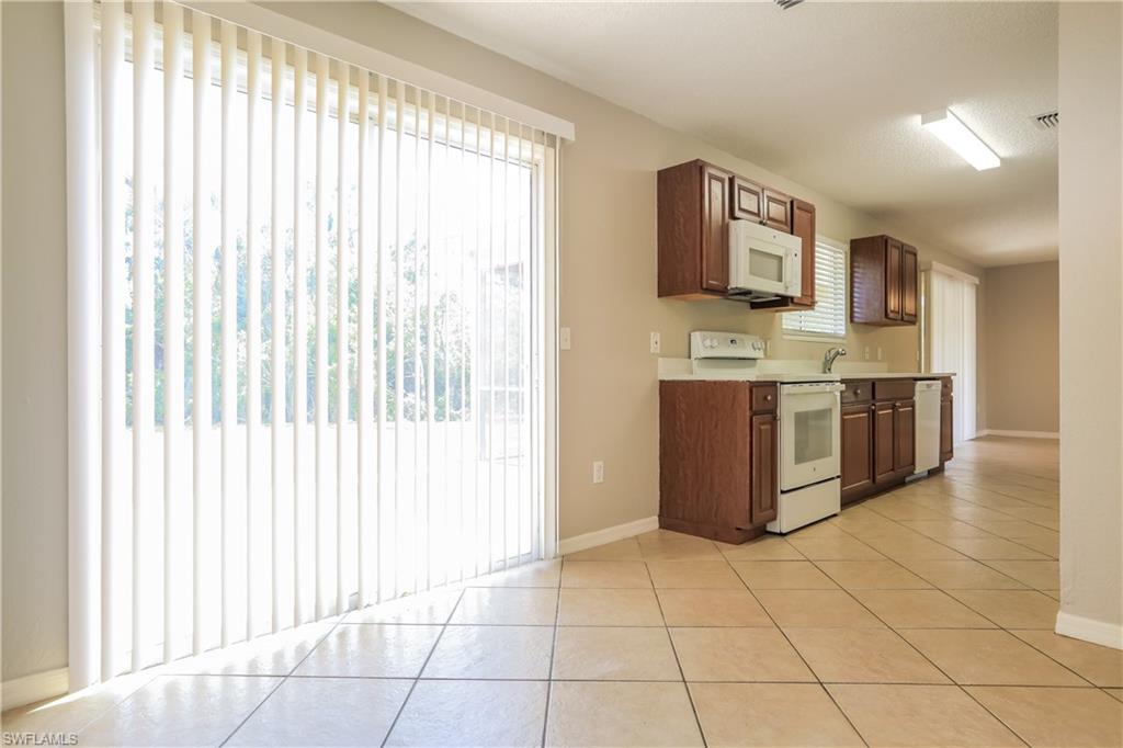 PORT CHARLOTTE - Residential Lease