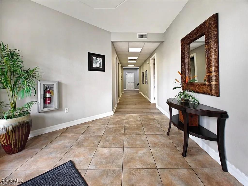 VAN LOON COMMONS - Residential