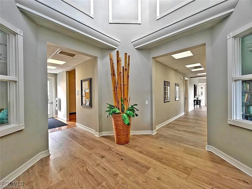 VAN LOON COMMONS - Residential