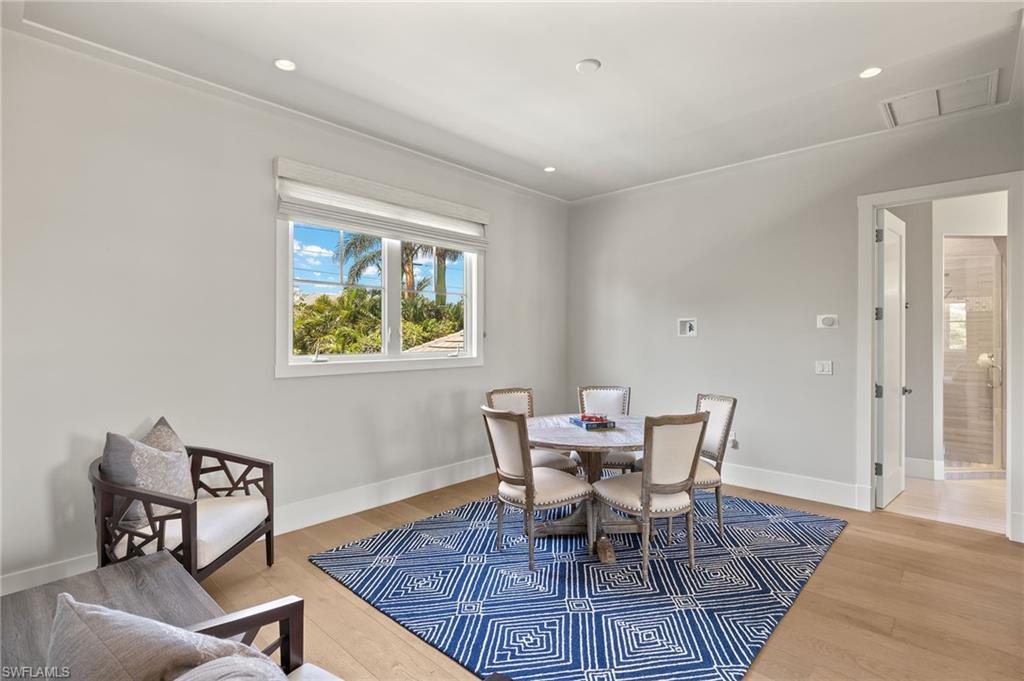 OLDE NAPLES - Residential