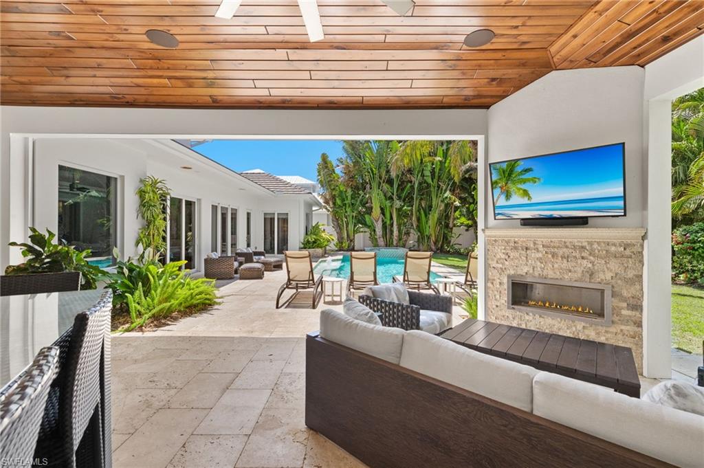 OLDE NAPLES - Residential