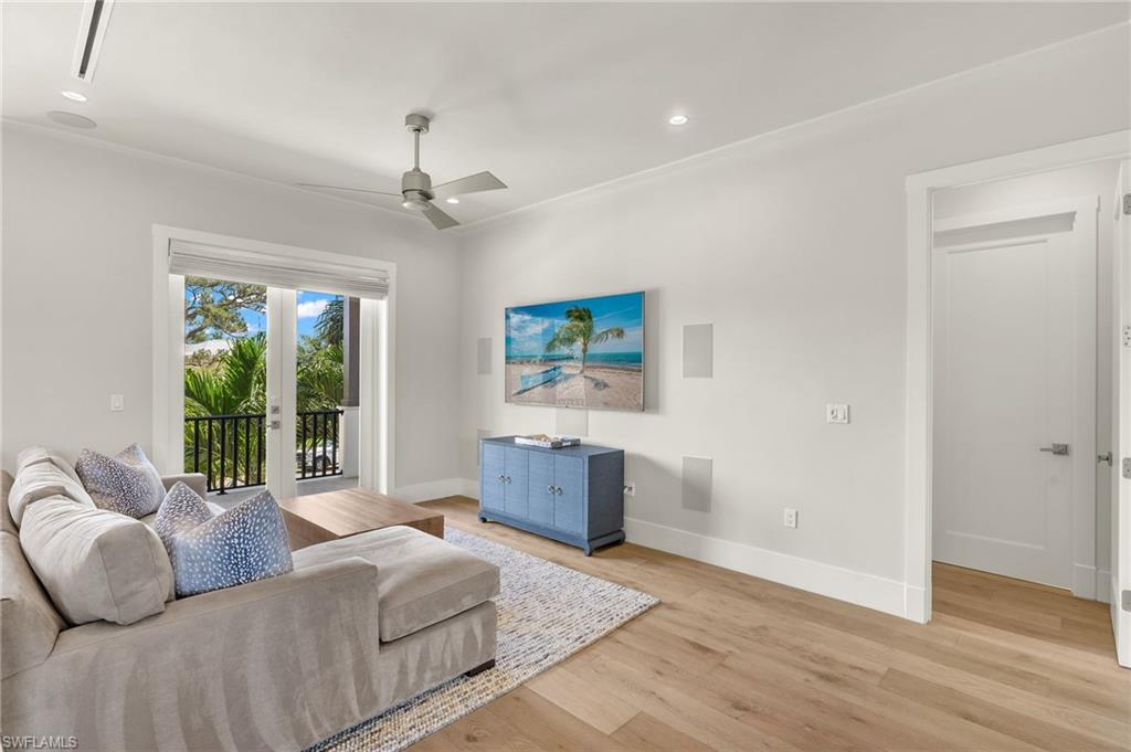 OLDE NAPLES - Residential