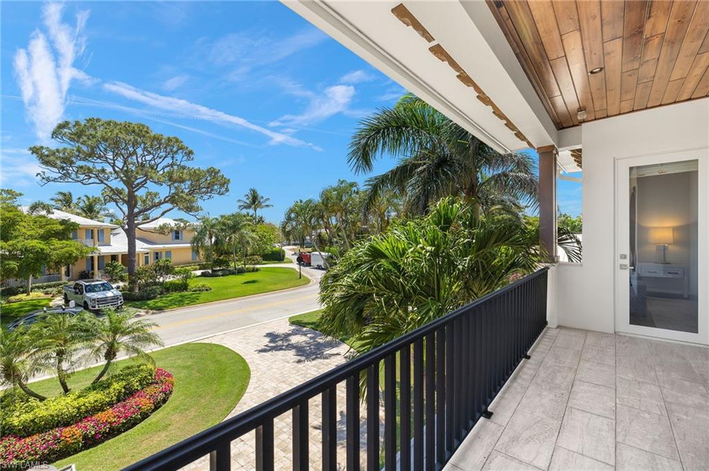 OLDE NAPLES - Residential