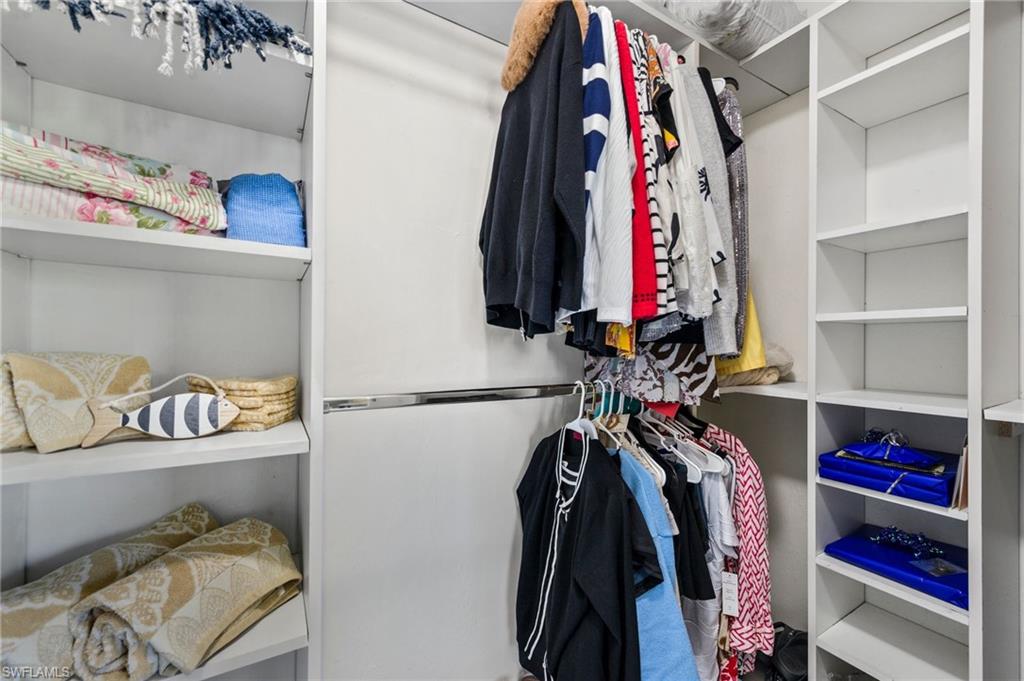 CAPE PARKWAY - Residential