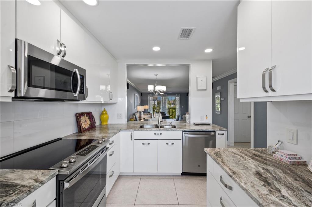 CAPE PARKWAY - Residential