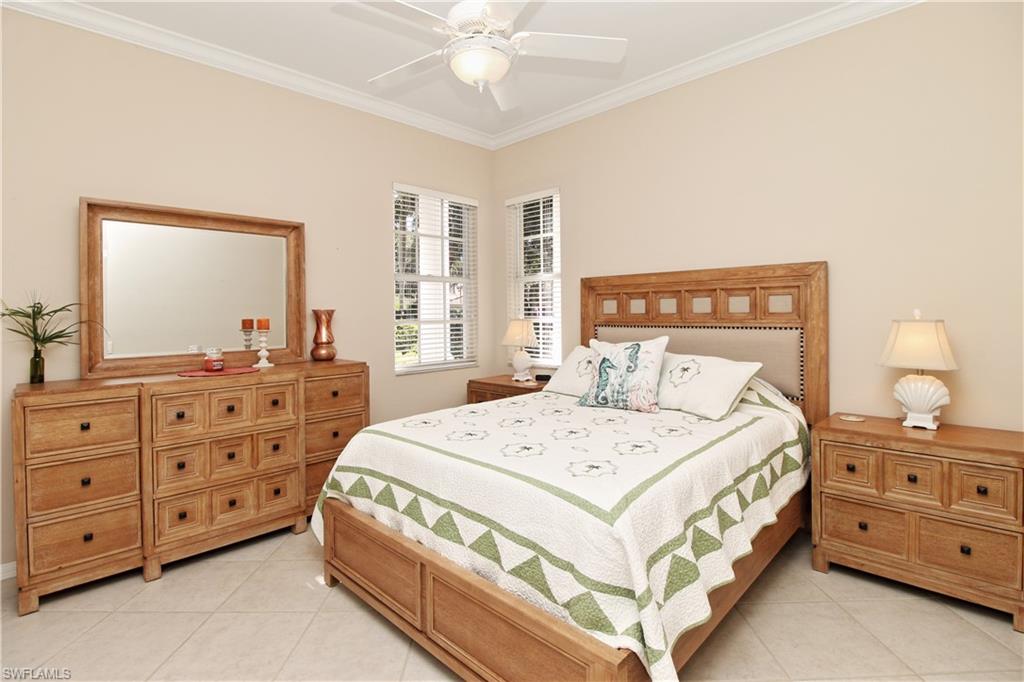 HAWTHORNE ESTATES - Residential Lease