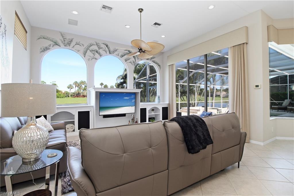 HAWTHORNE ESTATES - Residential Lease