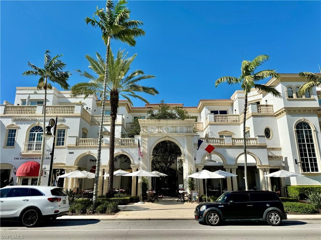 Photo of 365 5th AVE S #303, NAPLES, FL 34102 (MLS # 226009218)