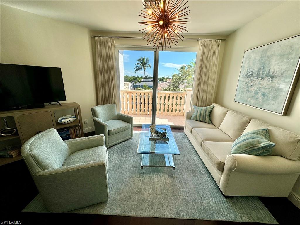 OLDE NAPLES - Residential Lease