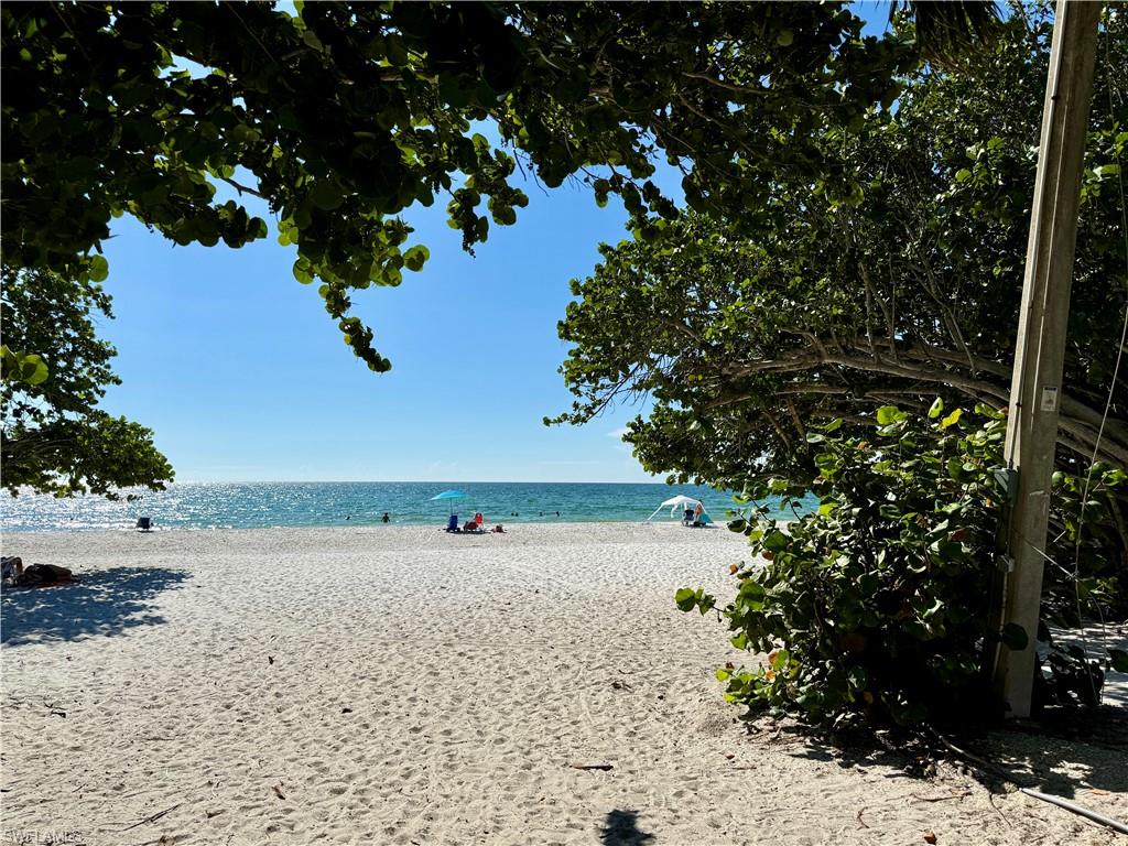 OLDE NAPLES - Residential Lease