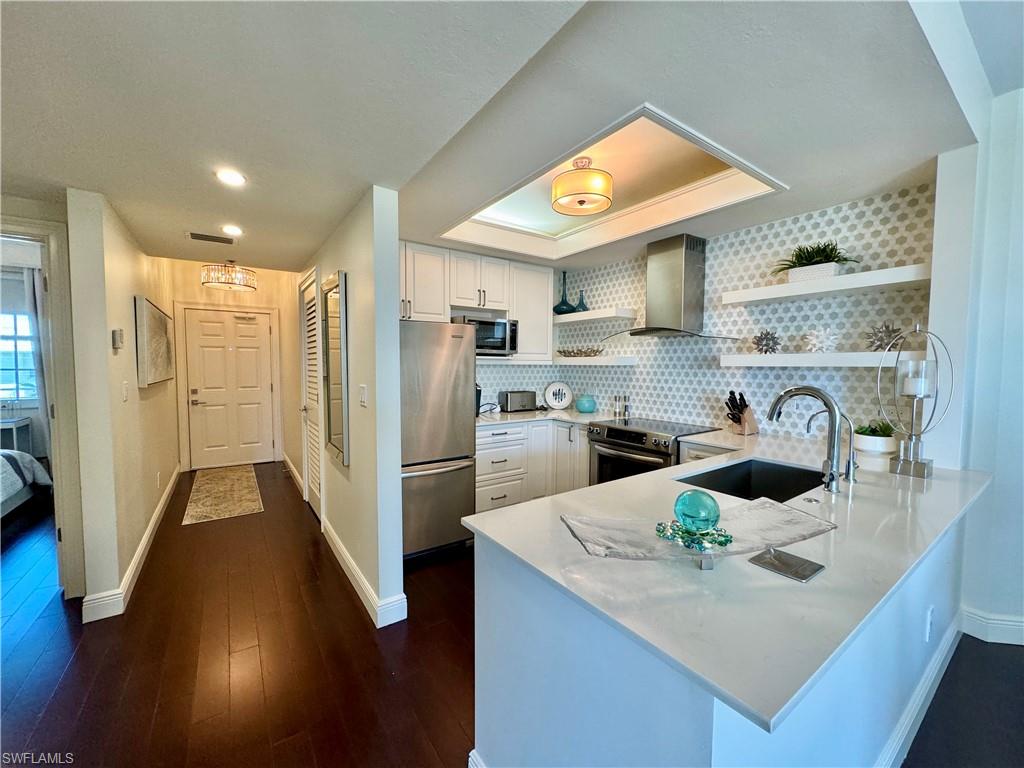 OLDE NAPLES - Residential Lease