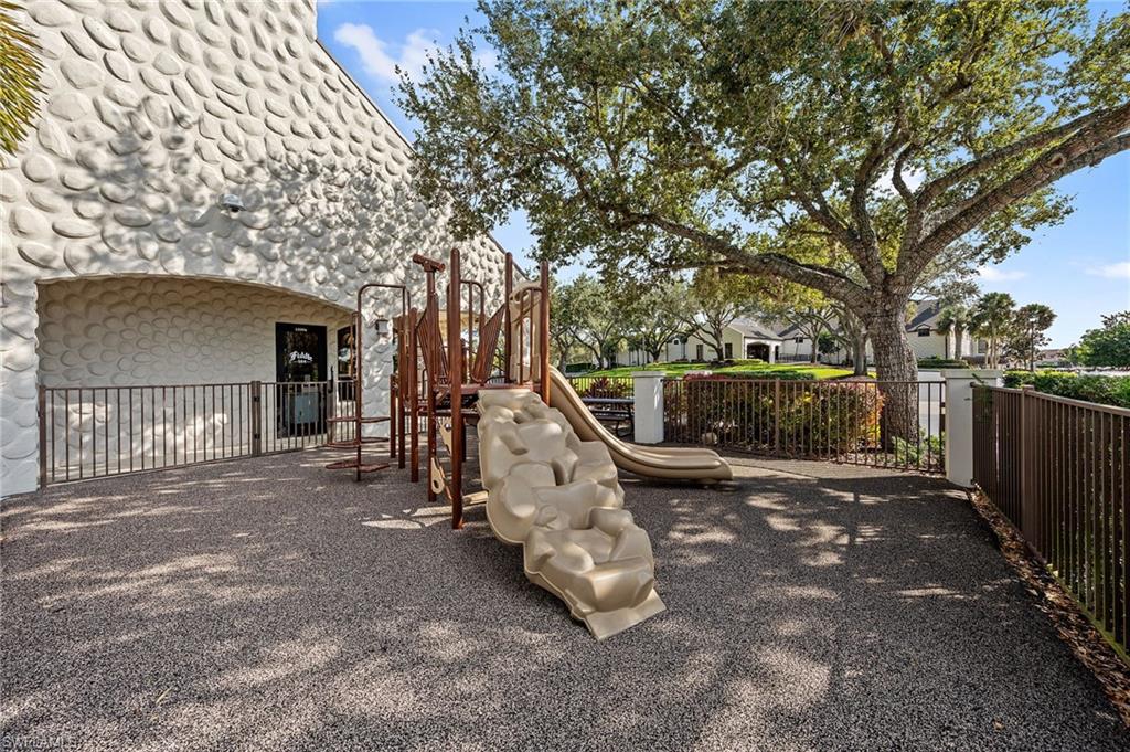 FIDDLESTICKS COUNTRY CLUB - Residential