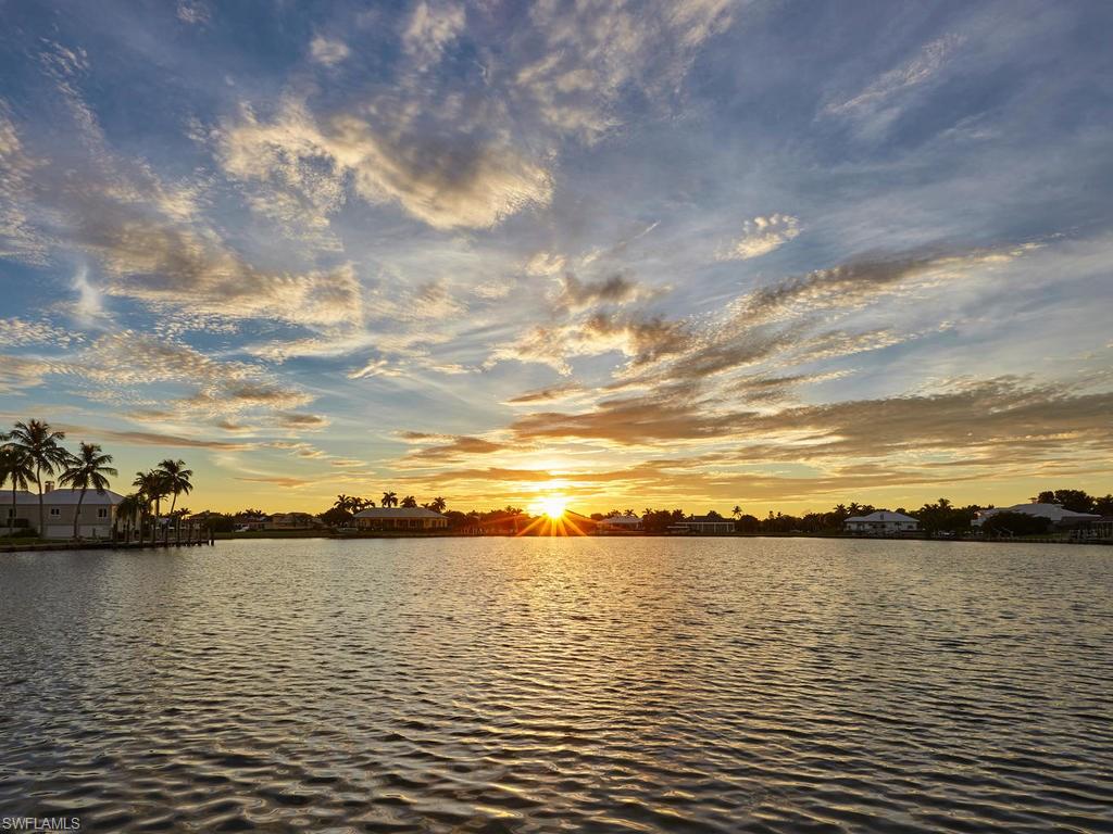 MARCO BEACH - Residential