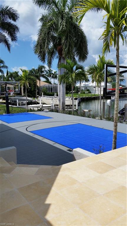 MARCO BEACH - Residential